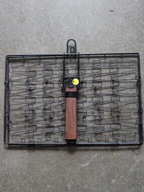 NWOT Wire Grill Basket
